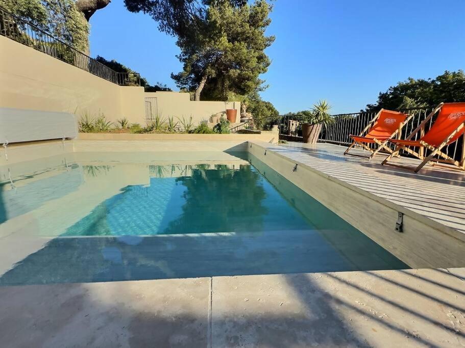 Sous Le « Figuier » Villa Cornillon-Confoux Exterior photo